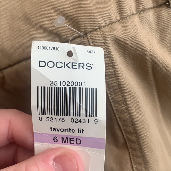 NWTS Dockers Khakis - Picture 7 of 7
